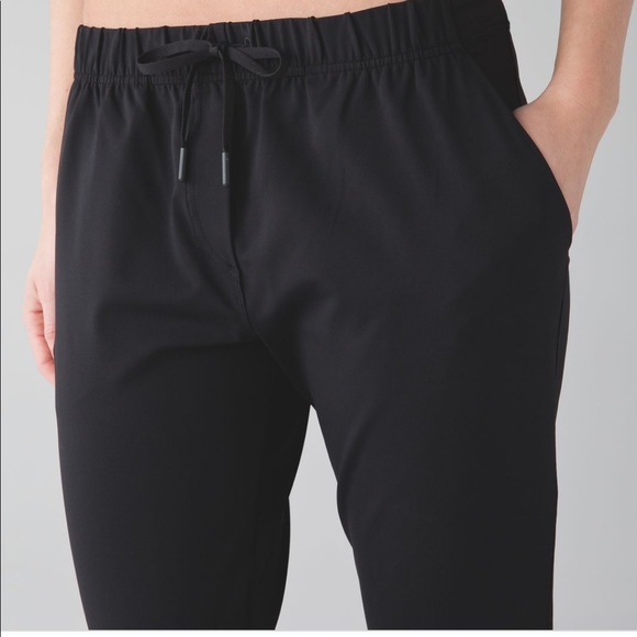 Black jet set crop size 6 lululemon 2 pairs trousers city - Picture 4 of 5